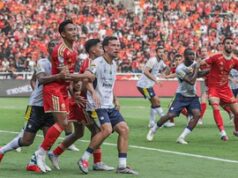 Persija Jakarta Kalahkan Persib Bandung 2-1 dalam Drama Menit Akhir di GBK