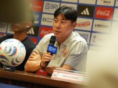 Persija Jakarta Taklukkan Persib 2-1, Shin Tae Yong Puji Kekompakan Tim dan Jakmania