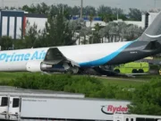 Pesawat Kargo Amazon Tergelincir di Miami, Lima Orang Tewas