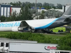 Pesawat Kargo Amazon Tergelincir di Miami, Lima Orang Tewas