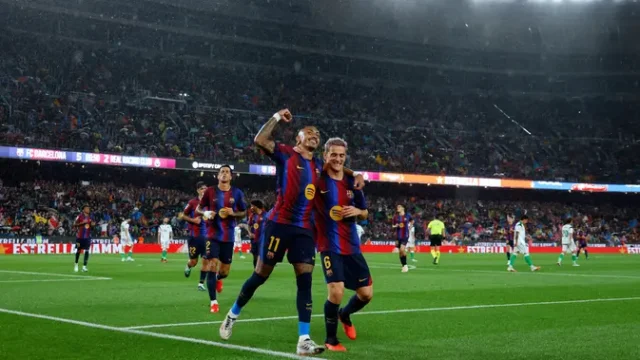 Raphinha-Hattrick-Bawa-Barcelona-Hancurkan-Racing-Santander-7-2