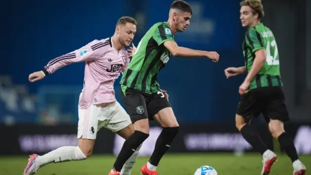 Sassuolo-Kalahkan-Juventus-3-2-di-Menit-Terakhir-Adzic-Cetak-Gol-Penentu