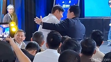 Shin Tae-Yong dan Erick Thohir Rekatkan Hubungan di Launching Super League