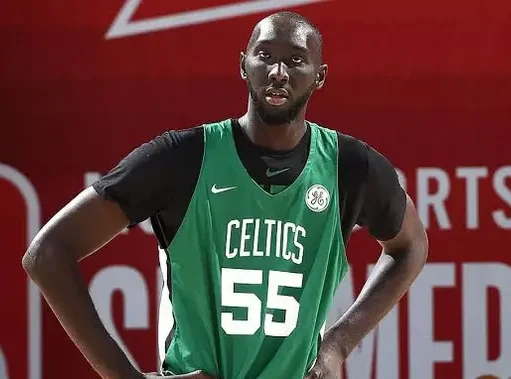Tacko Fall Kembali ke NBA, Tandatangani Kontrak Exhibit 10 bersama 76ers