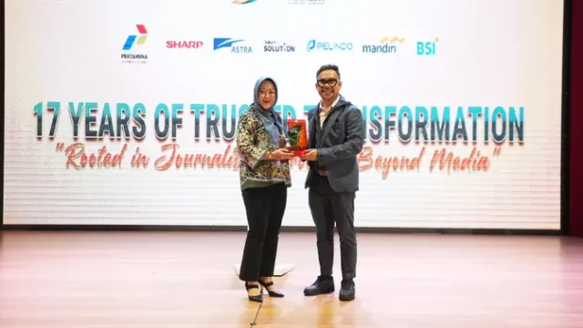 Telkom-Solution-Raih-Penghargaan-atas-Dampak-Bisnis-dan-Pertumbuhan-Industri-ICT-B2B
