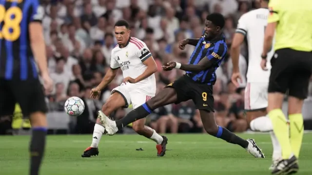 Trent-Alexander-Arnold-Tantang-Dumfries-di-Bek-Kanan-Real-Madrid