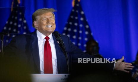 Trump Ancam Laporkan Jurnalis NBC ke FCC Usai Komentar Hasil Pemilu Sela