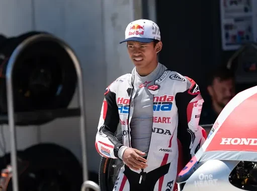 Veda Ega Pratama Gagal Tembus 15 Besar, Pole Position Dikuasai Almansa di Moto3 San Marino 2026