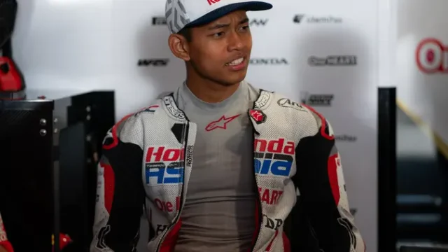 Veda-Ega-Pratama-Raih-Poin-Pertama-di-Moto3-Austria-2026-Tapi-Terlempar-dari-Persaingan-Rookie