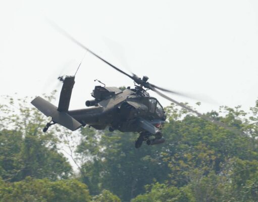 Misi Close Air Support AH-64 Apache Warnai SGS 2026