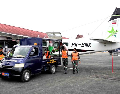 Tiga Ton NaCl Disemai dari Udara, Lanud Sjamsudin Noor Dukung OMC Tekan Karhutla Kalimantan Selatan