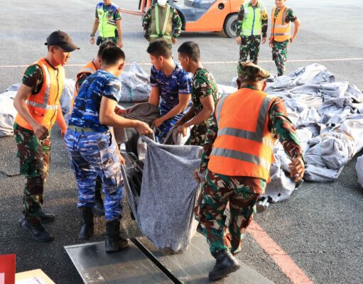 Hercules TNI AU Mendarat di Lanud Sjamsudin Noor Bawa Kekuatan Baru dari Kemhan RI, Penanganan Karhutla Kalimantan Selatan Kian Diperkuat