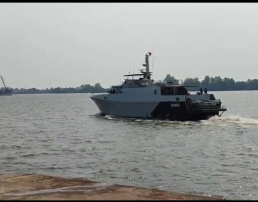 TNI Kerahkan Sejumlah Alutsista Dukung Operasi SAR KM Virgo Transport 8