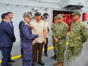 Wakil Panglima TNI Dampingi Menhan Sambut Kedatangan ITS Giuseppe Garibaldi