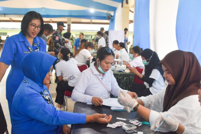 Sambut HUT TNI ke-81, Kodim 1710/Mimika Gelar Bakti Kesehatan