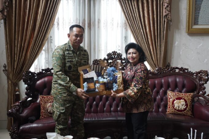 Jelang HUT Ke-81 TNI, Pasahli Panglima TNI Anjangsana kepada Mantan Panglima TNI
