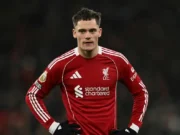Wirtz Terancam Kehilangan Tempat, Carragher Desak Iraola Ambil Keputusan Sulit