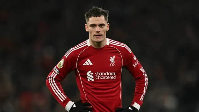Wirtz-Terancam-Kehilangan-Tempat-Carragher-Desak-Iraola-Ambil-Keputusan-Sulit