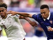Yamal Klaim Bersaing Ketat dengan Mbappe untuk Ballon d’Or 2026