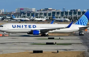 Ancam Bajak Pesawat, Penumpang United Airlines Ditangkap