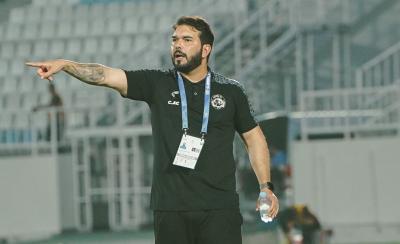 Arema-FC-Hancurkan-Dewa-United-4-0-dalam-Debut-Andre-Caldas