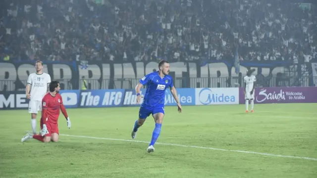 Balsa-Sekulic-Borong-Dua-Gol-Persib-Bandung-Menang-2-0-Atas-Melbourne-Victory