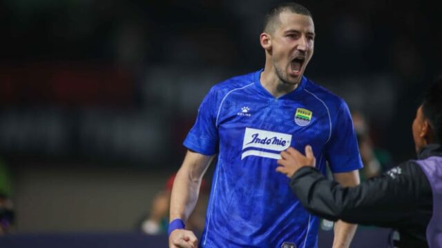 Balsa-Sekulic-Cetak-Dua-Gol-Persib-Menang-2-0-Atas-Melbourne-Victory