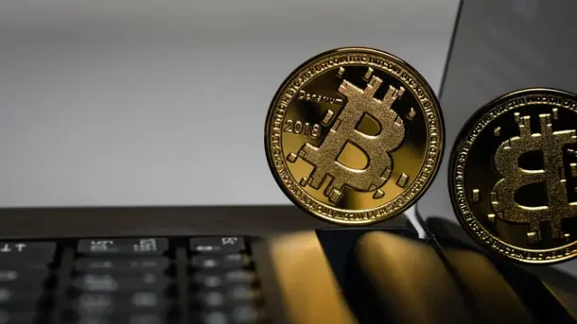 Bitcoin-Diperkenalkan-Dunia-Lewat-Makalah-Misterius-pada-31-Oktober-2008