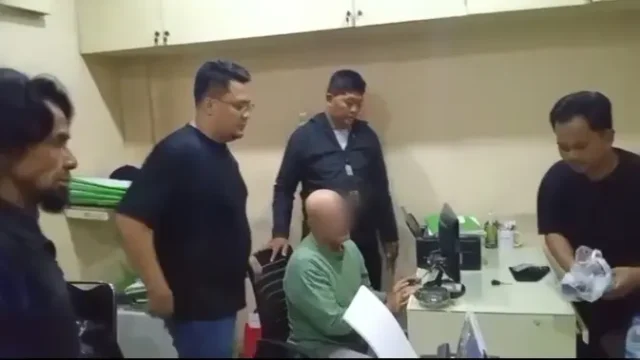 Cekcok-di-Parkiran-Minimarket-Berujung-Tewasnya-Pria-59-Tahun