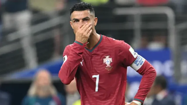 Cristiano-Ronaldo-Dihukum-Skorsing-30-Hari-Usai-Tinggalkan-Timnas-Portugal