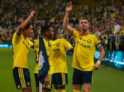 Cristiano-Ronaldo-Hattrick-Al-Nassr-Menang-5-3-di-Tengah-Tensi-Konferensi-Pers
