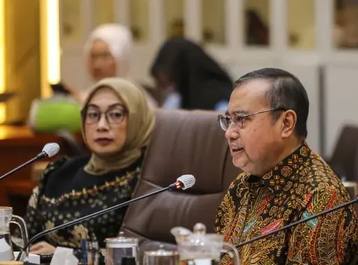 DPR Desak Cabut Izin Dokter yang Cabuli Anak Kandung