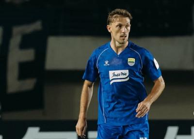 Danijel-Loncar-Sang-Benteng-Kroasia-yang-Mengubah-Lini-Belakang-Persib