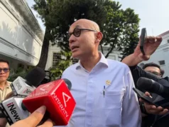 Demo Meluas di Eropa, Menlu Pantau Kondisi WNI