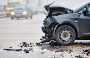 Dua Mobil Bertabrakan di Rasuna Said, Satu Tewas dan Lima Terluka