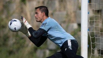 Emil-Audero-Selamatkan-Rayo-Vallecano-dengan-Penyelamatan-Istimewa-di-Menit-ke-40