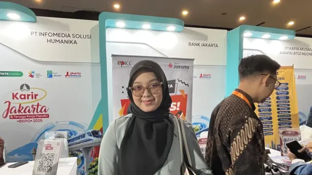 Gen-Z-Berburu-Pekerjaan-Pertama-di-Job-Fair-Jakarta