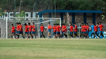 Gol-dalam-2-Detik-Nazar-Alfiansyah-Catat-Sejarah-di-Piala-Dunia-U-15