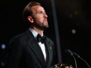 Harry Kane Raih Ballon d’Or Pertama, Janjikan Hadiah Mewah untuk Rekan Setim