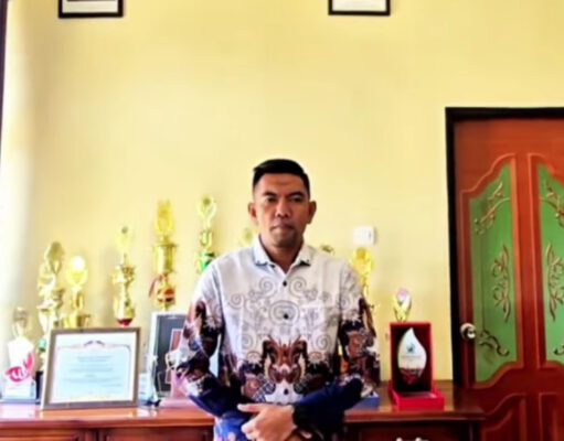 Camat Maluk Luncurkan Inovasi “PANDU KECAMATAN”, Urus Administrasi Masyarakat Cukup Melalui WhatsApp