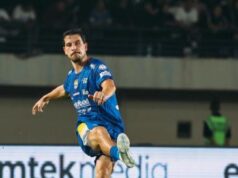 Jadwal Padat Tekan Persib, Thom Haye: “Yang Sehat yang Main!”
