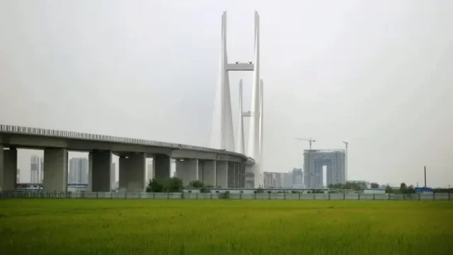 Jembatan-China-Korea-Utara-Resmi-Beroperasi-Setelah-12-Tahun-Tertunda