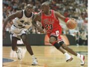 Jersey Michael Jordan Lampaui Rekor, Terjual Rp250 Miliar