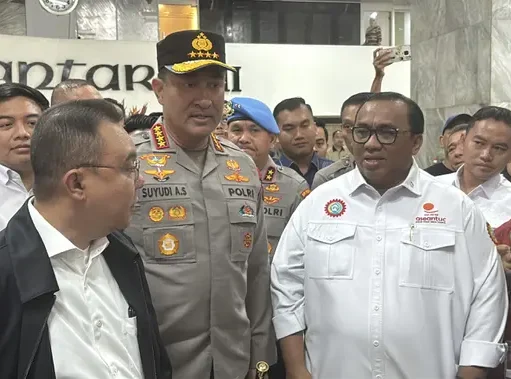 Kapolri Suyudi Ajak Buruh Bubarkan Diri Usai UU Ketenagakerjaan Disahkan