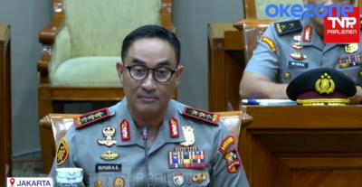 Komjen-Suyudi-Hormat-ke-Eks-Wakapolri-Usai-Ditetapkan-sebagai-Calon-Kapolri