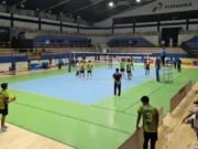 Liga Voli Mahasiswa 2026: STIES Mitra Karya dan Budi Luhur Pastikan Tempat di Semifinal