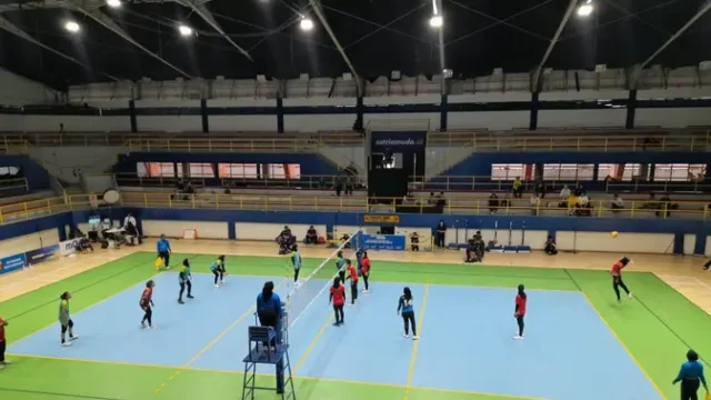 Liga-Voli-Mahasiswa-2026-Trisakti-dan-IPB-Kalah-UMI-dan-Budi-Luhur-Kokoh-di-Puncak