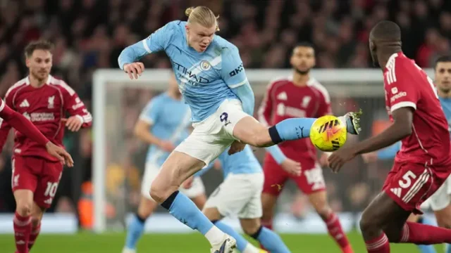 Liverpool-vs-Manchester-City-Duel-Rivalitas-di-Anfield-City-Masih-Tak-Terkalahkan
