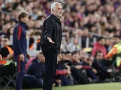 MOURINHO PERSEMBAHKAN KEMENANGAN EL CLASICO UNTUK SUPTER BARCELONA