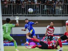 Madura United Kalahkan Persib 1-0, Gol Menit 89 Bawa Laskar Sape Kerab Naik ke Papan Atas